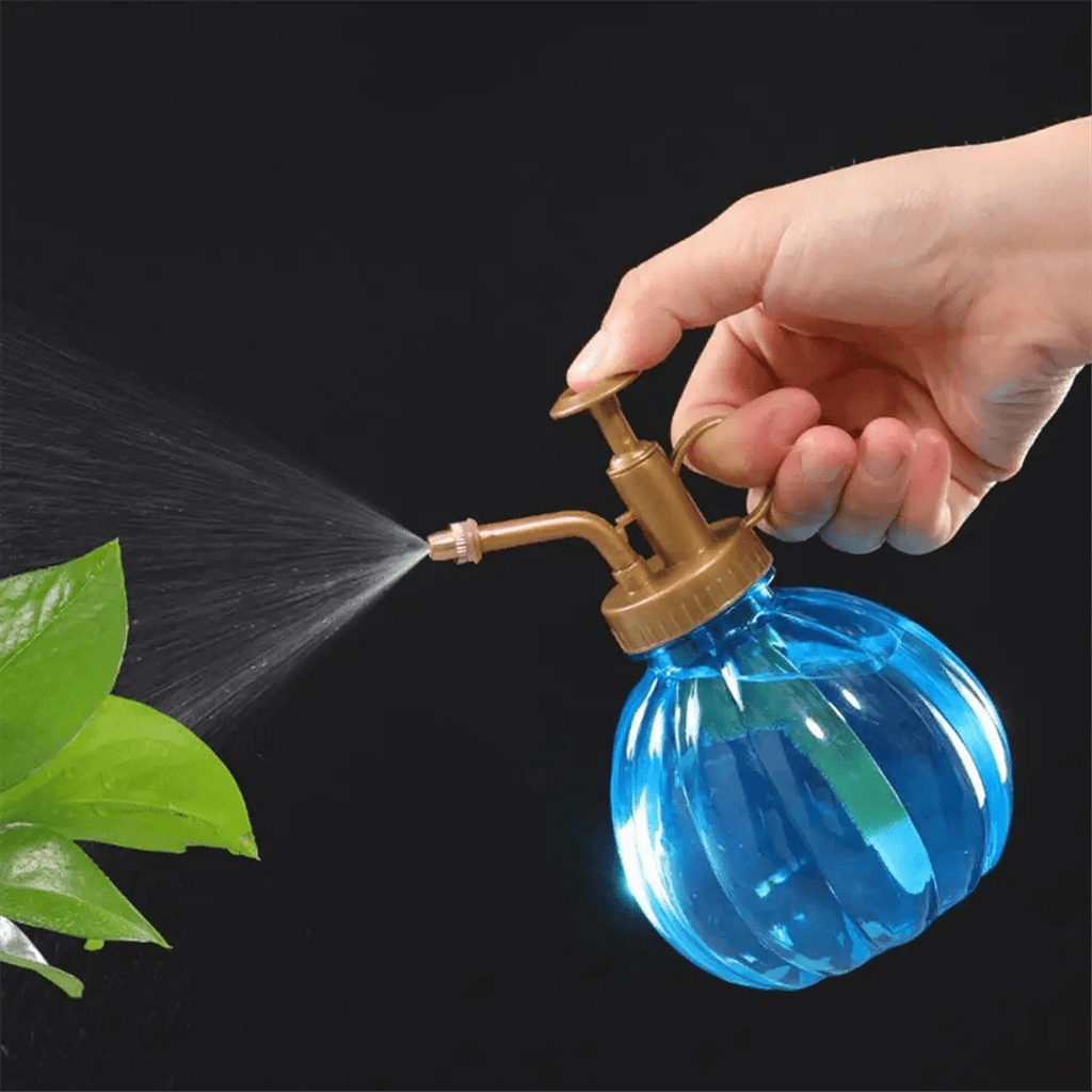 Retro Plant Watering Pot,Spra Y Bottle,Sprayer, Gardening Kettle,Small Gardening Tools